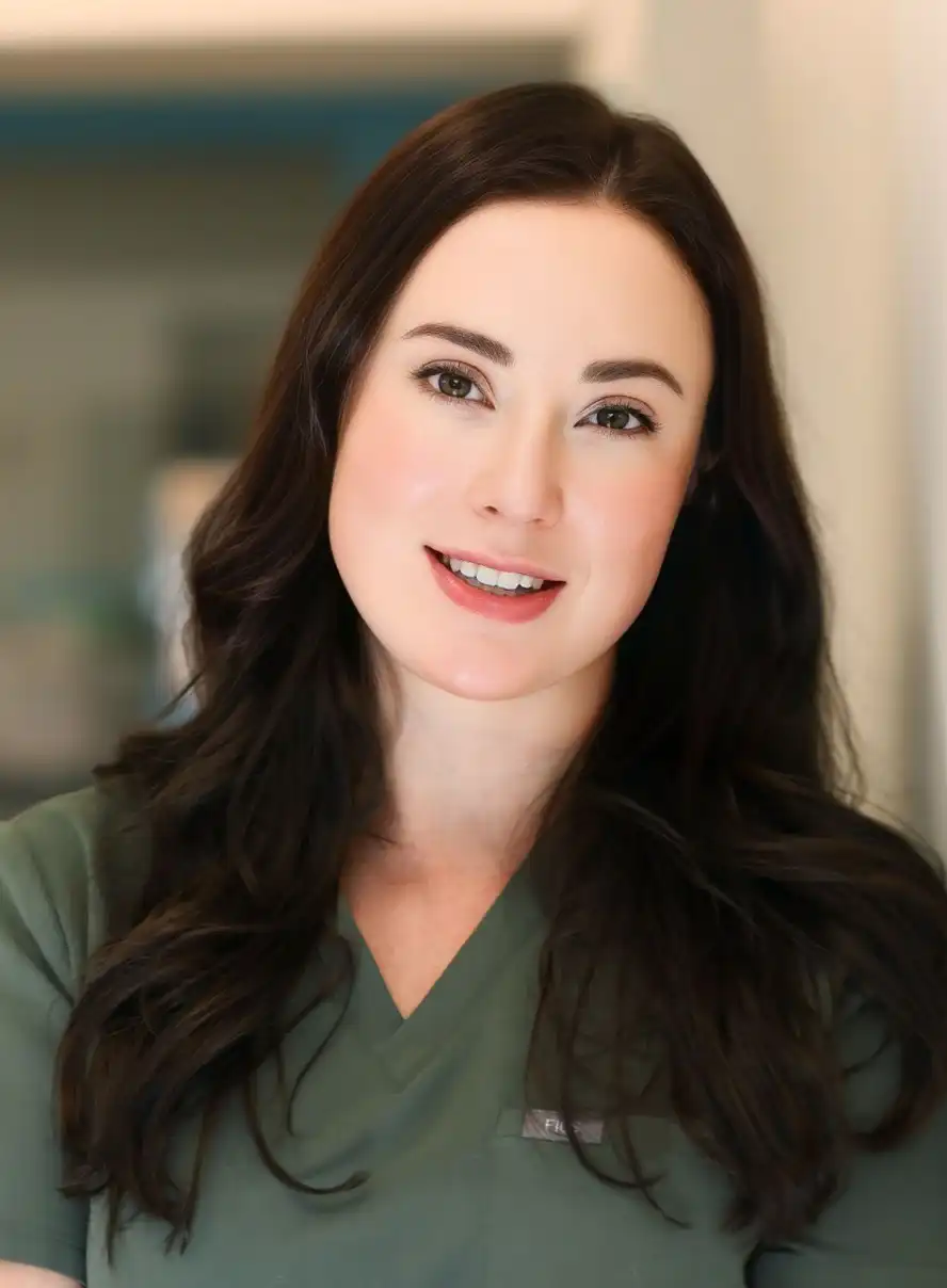 Sarah Canevari, DVM